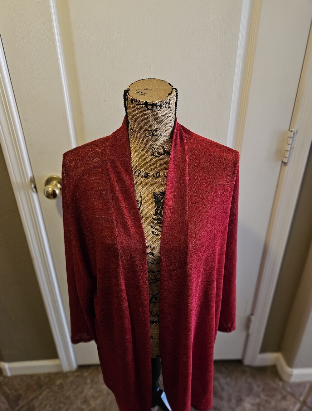 NEW ☆ Kasper Sweater, Size Large, Brand NEW!